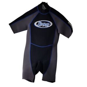 Stearns wetsuit shorty